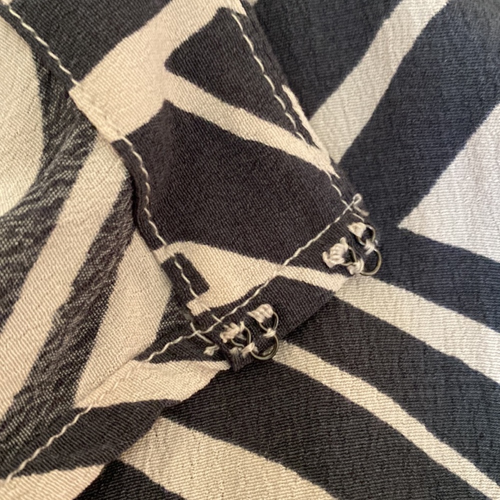 Blue & White Geometric Lined Pattern Dress - image 7